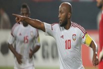 مشاركة اسماعيل مطر مع الإمارات بكأس آسيا مهددة بسبب الإصابة