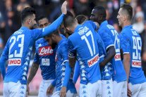 نابولي يفوز برباعية استعدادا لمواجهة ليفربول في أنفيلد