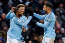 مانشستر سيتي يعتلي القمة مؤقتا وتوتنهام يواصل ضغطه على الصدارة