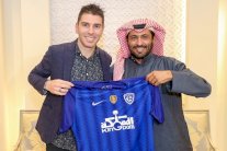 الهلال السعودي يضم الإسباني سوريانو لعام ونصف