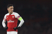 إيمري يؤكد: أوزيل لديه مستقبل في أرسنال