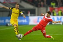 خسارة أولى لدورتموند ومونشنغلادباخ يعزز موقعه