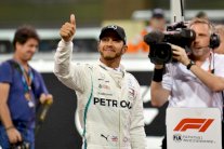 هاميلتون يبدأ السباق نحو أرقام شوماخر