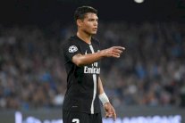 تعرض منزل تياغو سيلفا للسرقة في باريس أثناء المباراة ضد نانت