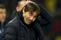 تشلسي لن يتخلى عن كونتي في الوقت الحالي