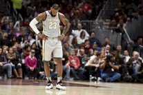 ليبرون جيمس عاجز عن التعبير بعد خسارة كليفلاند القاسية