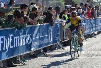 الهولندي غرونيويغن يفوز بالمرحلة الأولى من طواف دبي