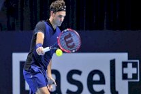 فيدرر يشارك في دورة روتردام ويسعى لصدارة التصنيف العالمي