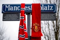 مانشستر يونايتد يحيي الذكرى الستين لكارثة ميونيخ