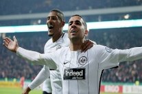 شالكه وفرانكفورت يلحقان ببايرن وليفركوزن إلى نصف نهائي كأس ألمانيا