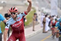 الأسترالي هاس يتصدر طواف عمان بعد فوزه بالمرحلة الثانية