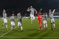 يوفنتوس يهزم فيورنتينا ويتربع على صدارة الكالتشيو مؤقتا