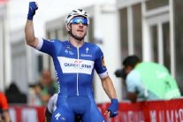 فيفياني يحرز المرحلة الثانية من طواف ابوظبي ويتصدر الترتيب