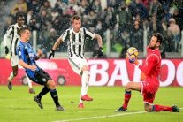 يوفنتوس إلى النهائي في يوم الاعلان عن خسائره المالية