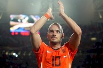 سنايدر يعلن إعتزاله اللعب دوليا غداة زيارة كومان إلى الغرافة