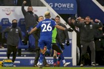 ليستر يؤكد عدم صحة منشور توقف محرز عن مزاولة كرة القدم