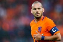 شنايدر يتراجع ويعترف: ميسي أفضل من رونالدو