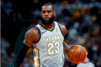 ليبرون جيمس لم يفكر بعد في مستقبله