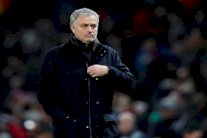 خروج مانشستر يونايتد من دوري الأبطال يزيد الضغوط على مورينيو