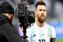 ميسي يحلم برفع كأس العالم في روسيا