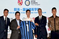 ملاك إنتر ميلان ينفون نيتهم بيع النادي