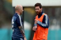 سامباولي يعترف: ميسي هو من يحدد شريكه في هجوم الأرجنتين