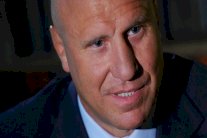 الكباش الروسي-الأميركي يطال رياضيي المصارعة الحرة