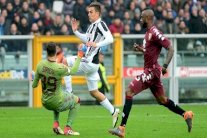 يوفنتوس يستقبل ميلان وذهنه مع ريال مدريد