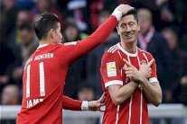 هاينكس يؤكد بقاء خاميس وليفاندوفسكي في بايرن الموسم المقبل