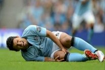 تخوف أرجنتيني من غياب أغويرو عن المونديال