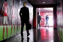 أرسنال يتطلع إلى حقبة ما بعد فينغر للعودة إلى نادي الكبار