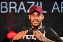 عودة نيمار إلى باريس متوقعة في مايو