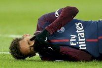 نيمار يعلن: لن أعود إلى الملاعب قبل 17 مايو