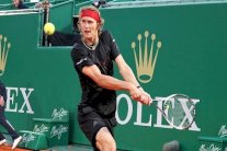 ألكسندر زفيريف يعاني مجددا قبل بلوغ ربع نهائي مونتي كارلو