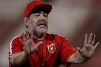 مارادونا يفشل في قيادة الفجيرة إلى الدرجة الأولى بالتأهيل المباشر