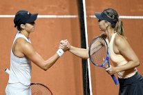 غارسيا تسقط شارابوفا للمرة الأولى في 7 أعوام