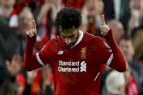 إستفتاء إسباني يتوقع تتويج صلاح بالكرة الذهبية