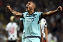 الجزائري براهيمي يتوج بلقب الدوري البرتغالي