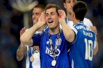 بورتو يحتفل بلقبه الثامن والعشرين مع كاسياس