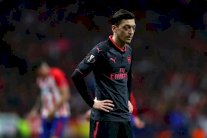 أوزيل ينضم إلى المصابين الألمان ويبدي ثقته بالعودة قبل المونديال