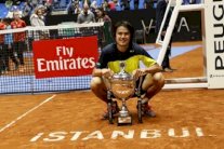 الياباني دانيال يتوج بلقبه الأول على حساب الجزيري