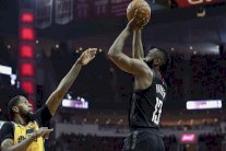 يوتا جاز يسقط هيوستن روكتس على أرضه