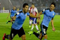 تشكيلة أولية للأوروغواي يقودها كافاني وسواريز