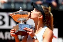 سفيتولينا تجدد تفوقها على هاليب وتحتفظ بلقب دورة روما