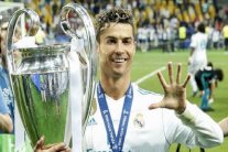 باريس سان جيرمان يغري كريستيانو رونالدو براتب ميسي