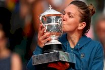 هاليب تعزز موقعها في صدارة تصنيف المحترفات