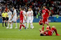 نقل عضو من الجهاز الفني للمنتخب الإيراني إلى المستشفى
