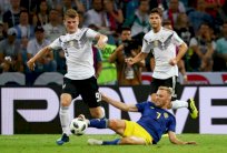 ألمانيا تخطف الفوز من السويد وتبقي على آمالها