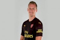 أرسنال يعلن تعاقده مع الحارس الألماني لينو من باير ليفركوزن