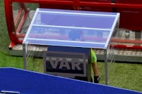 تقنية المساعدة بالفيديو تثير جدلا واسعا